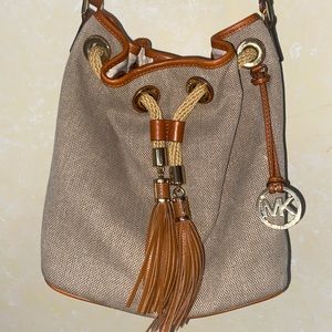 Michael Kors Bucket Bag